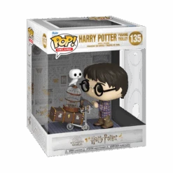 FUNKO Figurine Pop! Deluxe Harry Pushing Trolley 5 FUNKO Figurine Pop! Deluxe Harry Pushing Trolley -Harry Potter 57360 harrypotter harrypottertrolley popdeluxe glam 1 1 web
