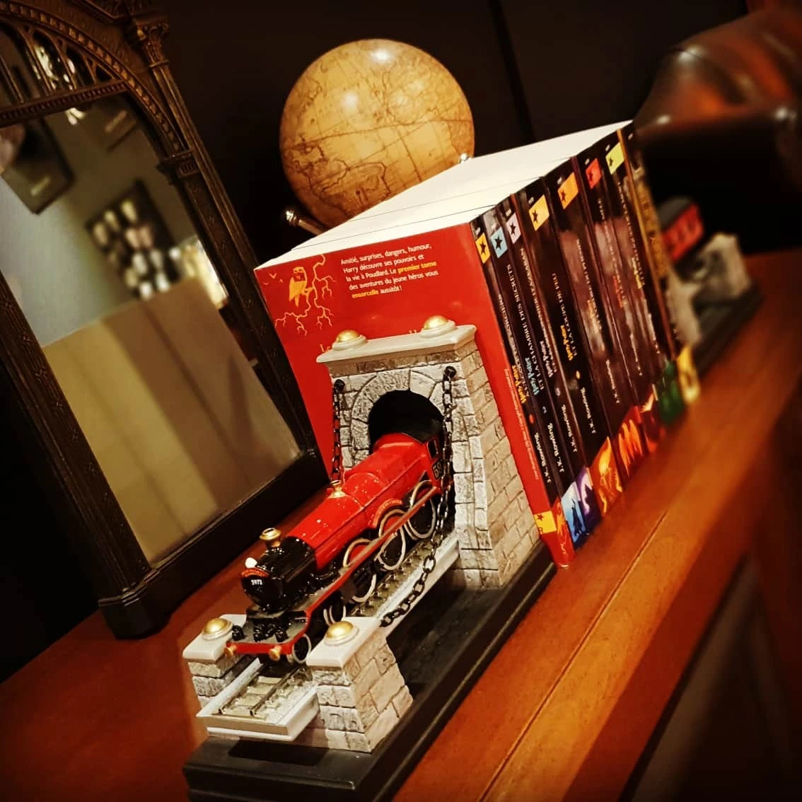 Serre-livres Poudlard Express - Noble Collection - Harry Potter 6 Serre-livres Poudlard Express - Noble Collection - Harry Potter – Image 4